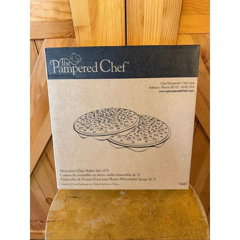 Pampered Chef Set Of 2 Microwave Chip Maker. Original Box (6525)